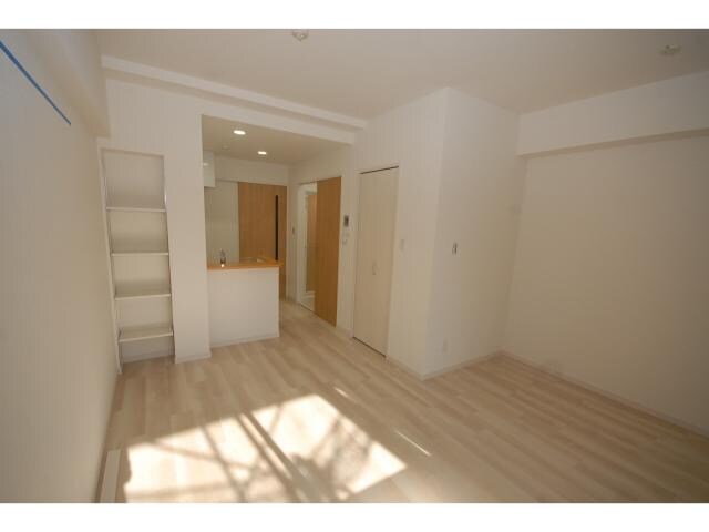 物件内観写真5　(設置棚)