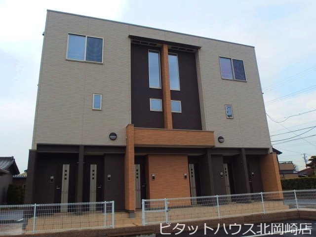 クリスタル　北郷