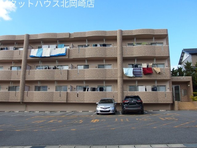 シャンデテ西三田ヶ入の物件外観写真