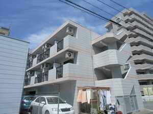 メゾンエイト外観写真
