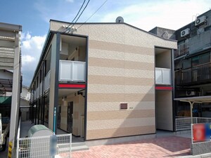 レオパレスクレール庚午外観写真