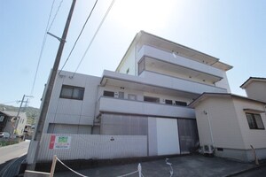 西本ビル外観写真