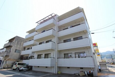 カルチェ佐川外観写真
