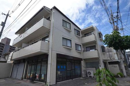 メゾンドウエスト外観写真