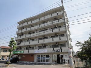 カトレアニシグチ外観写真