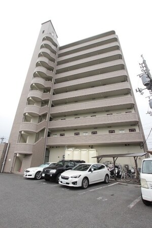 グランドール西原外観写真