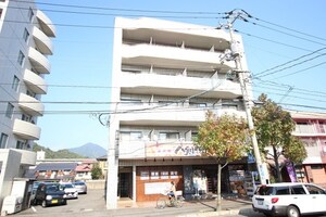 ベルシャトー加登外観写真