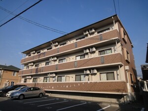 フラット府中外観写真