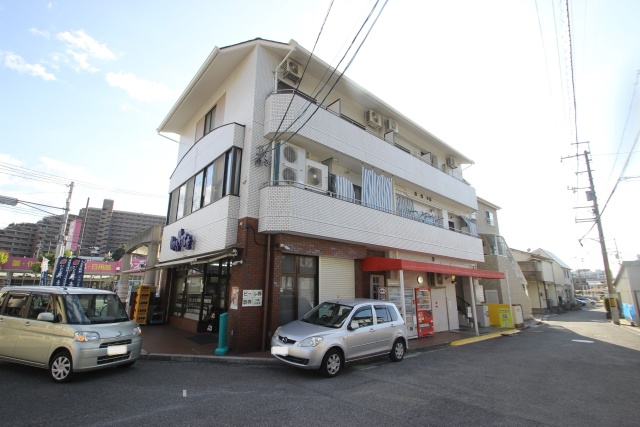 スコールビル