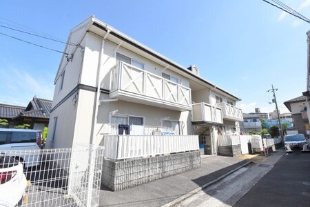 ルパレ西原A棟外観写真