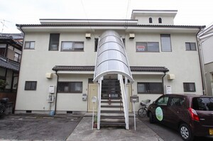 やすらぎ荘外観写真