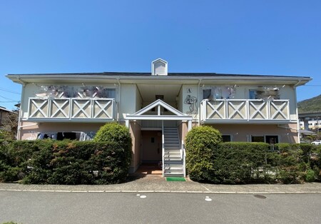 グランドール中山　A棟外観写真