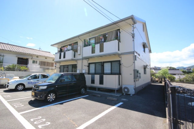 ニューセジュール沖村