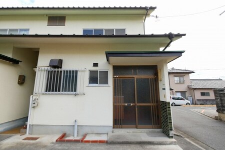 荒川貸家外観写真