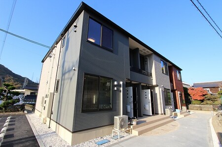 CozyCourtNeo外観写真