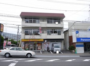 倉本ビル外観写真