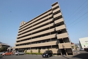 カルフール大町外観写真