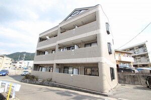 Ｅ.クレスト外観写真