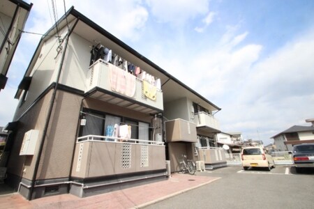 ファミール川本A棟外観写真