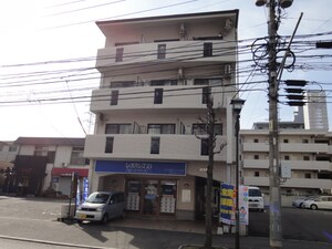 関本緑井ビル外観写真