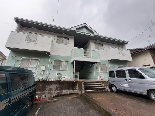 プラドールロイヤル