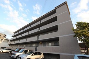 メゾン増井外観写真