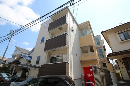 CLOVER NAGATSUKA外観写真