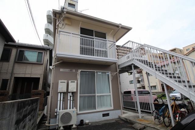 ファミール庚午