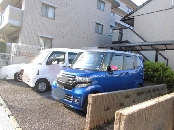 駐車場(駐車場)