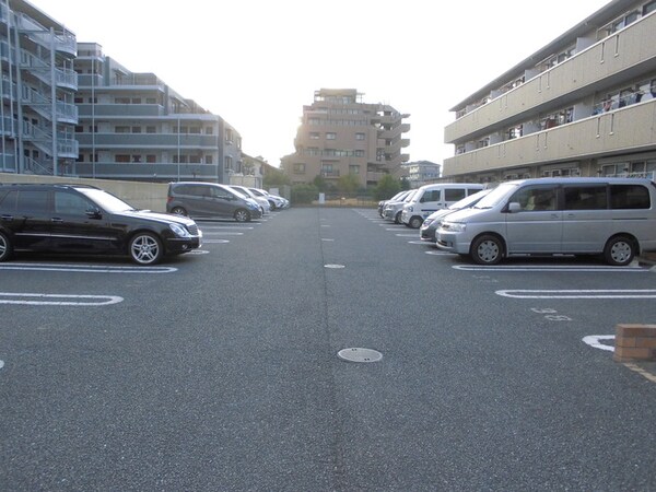 駐車場(駐車場)