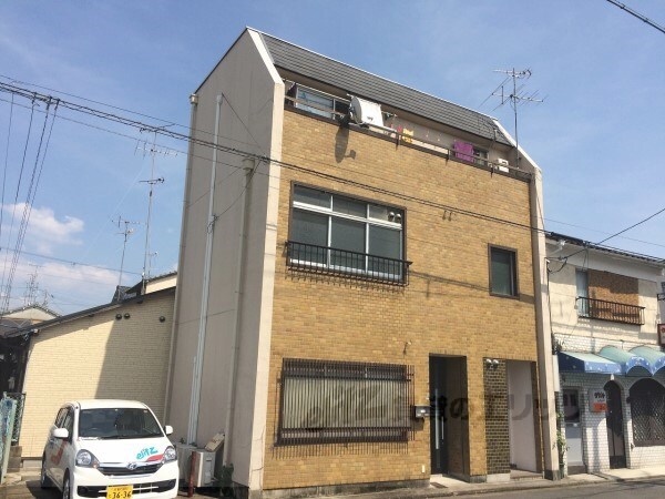 下村マンションの物件外観写真