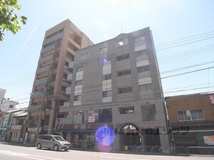 グラン・フォルム西院外観写真