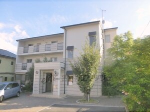 ベルファミーユ花山外観写真