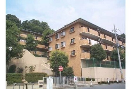 ライオンズマンション山科御陵320号*外観写真