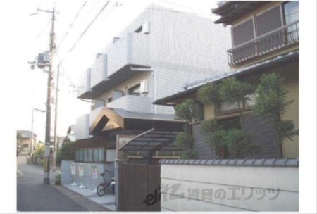 メゾンドラマージュ105号室外観写真