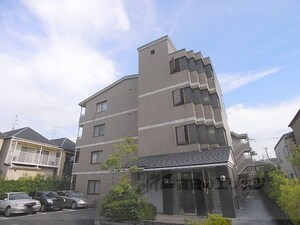 アドミラブール長岡京外観写真