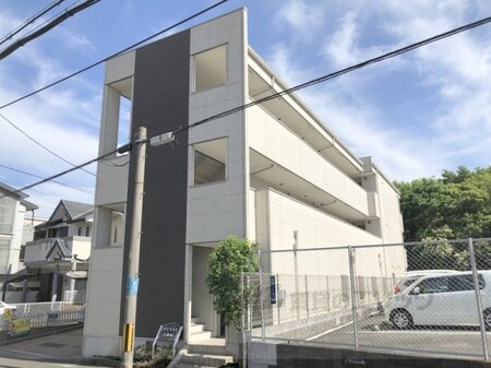 アミ・ヒルズ長岡京外観写真