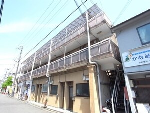 松里アパート外観写真