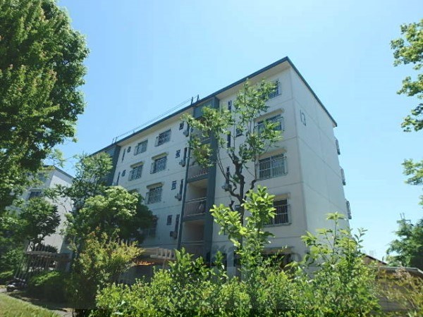 久御山団地13号棟