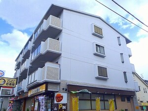 エスポワール伊勢田外観写真