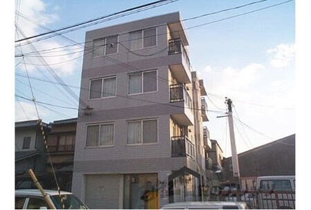 ファミリエ桂川外観写真