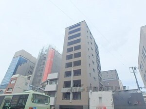 リソシエローブ四条502外観写真
