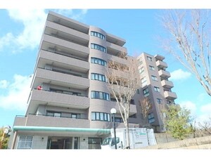 グラン・ブルー醍醐 706号室外観写真