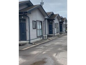 タウンハウス高田外観写真