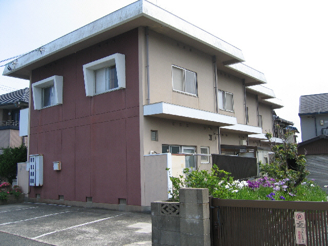 ガーデンハウス綾羅木