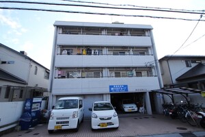 第８佐野ビル外観写真