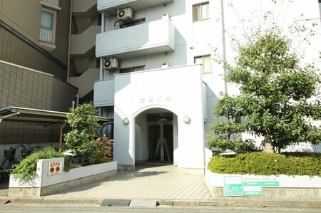 山市ビル外観写真