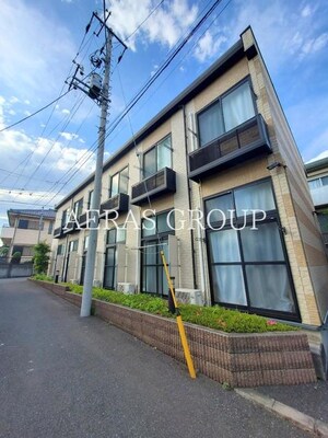 レオパレスシャルマン外観写真