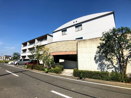 Ｒａｆｆｌｅｓ北通り外観写真