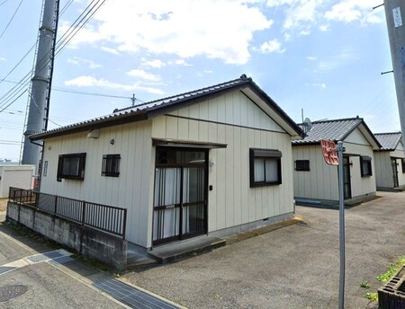 関住宅外観写真